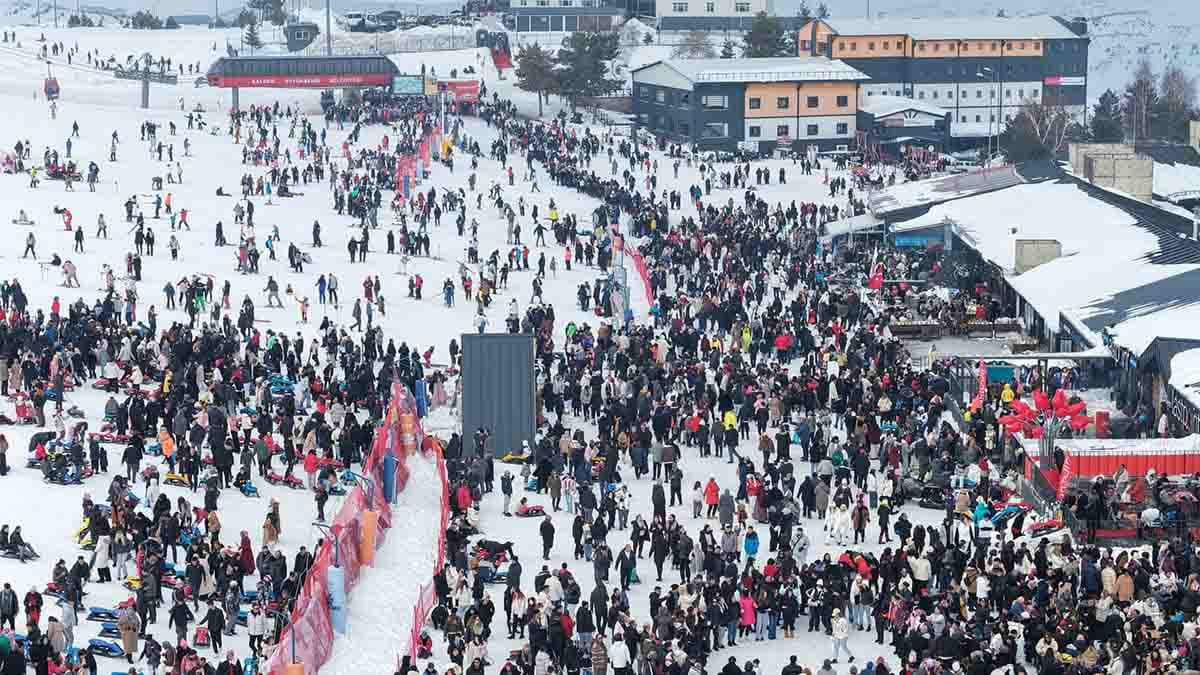 Erciyes'e sömestir bereketi: 1.4 milyon turist ziyaret etti