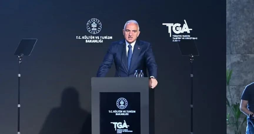 Kültür ve Turizm Bakanı Ersoy, "Türkiye, ateş çemberi içinde istikrarın merkezi olmuştur"