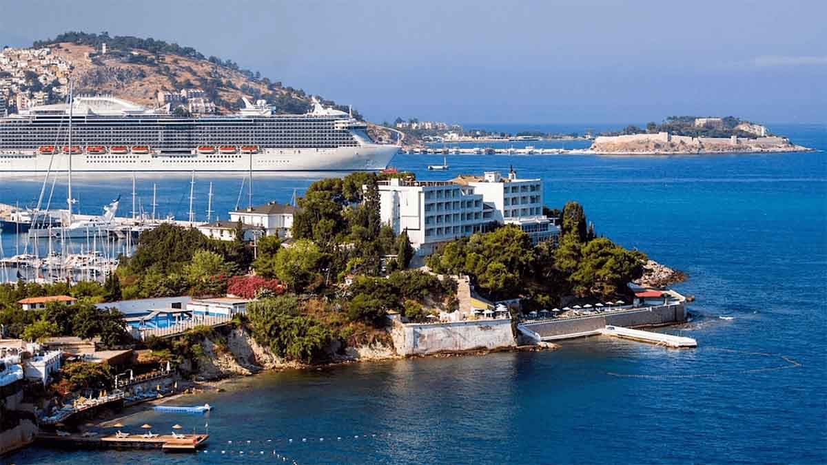 Kuşadası'nda doluluklar %85’e ulaştı, Balkan ülkelerinin ilgisi yoğun