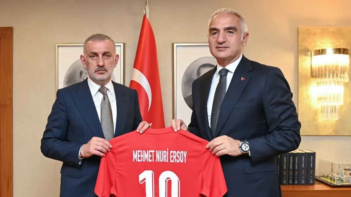 Milli futbolcular, Türkiye'yi tanıtacak