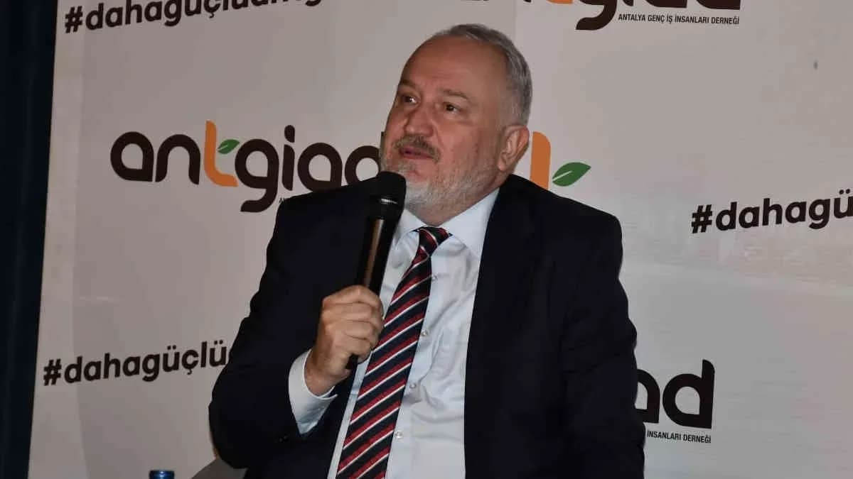 Kaan Kavaloğlu: “Bizim için hedef, 17 milyon turist rakamında kalmak olmalı” 
