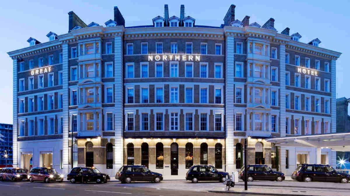 Kaya Hotels & Resorts, Londra’daki 171 yıllık tarihi oteli zincirine ekledi 