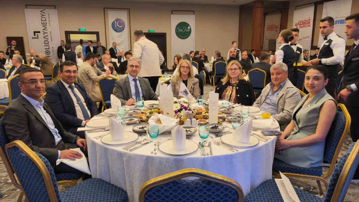 Turizmciler POYD’un iftar yemeğinde Antalya’nın tarihi lezzetlerini keşfetti