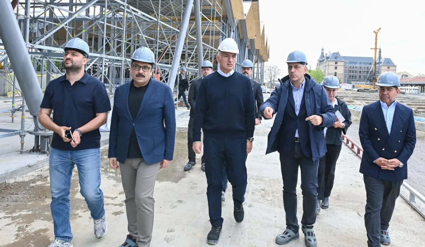 Bakan Ersoy, Haydarpaşa Garı ile ilgili çalışmaları anlattı