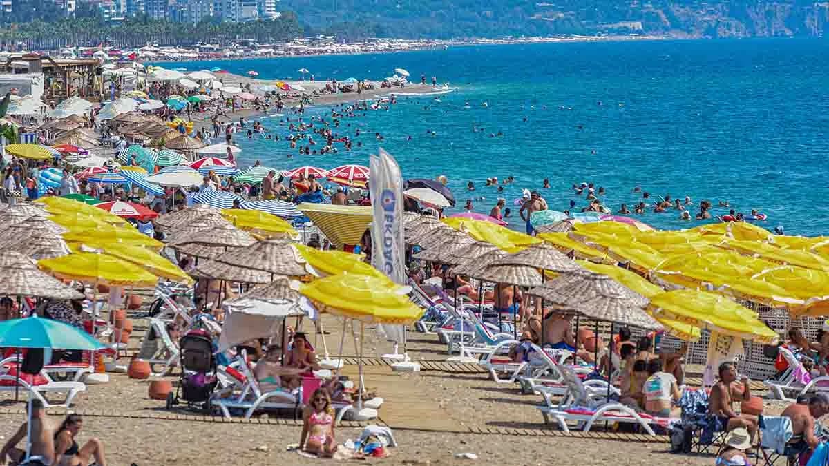 Antalya turizmde de bayramı yaşadı: %100 doluluk oranına ulaşıldı