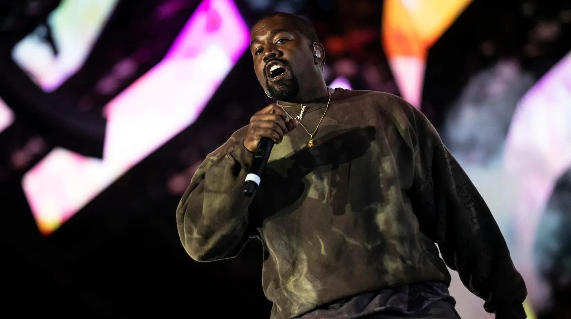 Dünyaca ünlü Amerikalı rapçi Kanye West, dünya rekorunu Türkiye'de kıracak: 100 bin kişiye konser verecek 