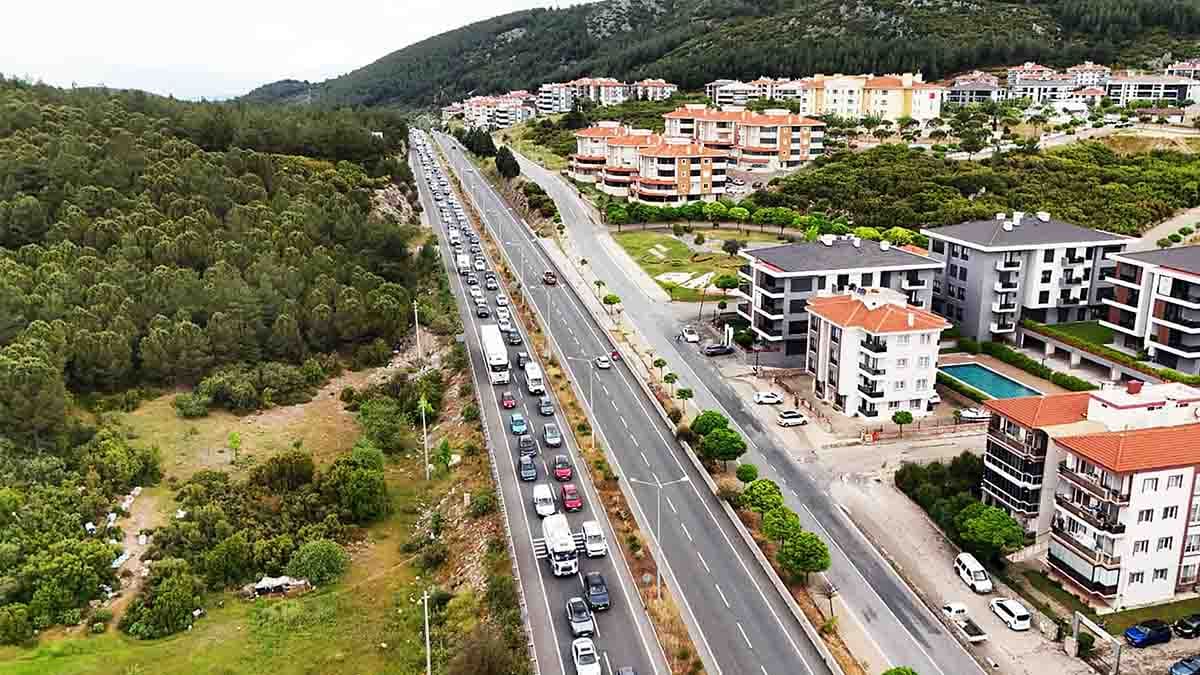 Muğla’da bayram yoğunluğu: Oteller dolu, yollar kilit