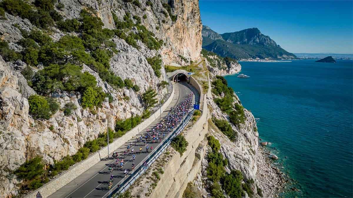 Ünlü turizm merkezi Kemer, AKRA Gran Fondo’ya hazır!