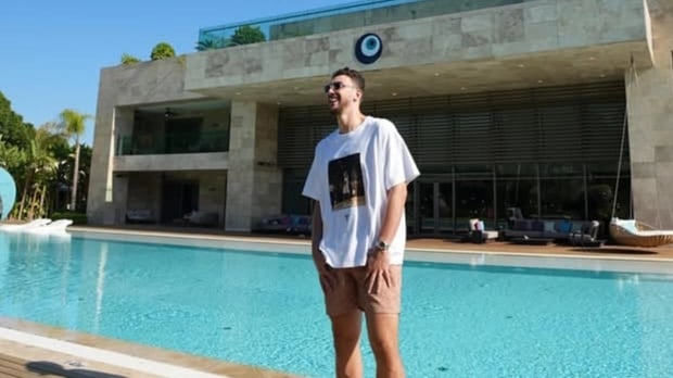 NBA'in Türk yıldızı Alperen Şengün, Sezonun yorgunluğunu Antalya'daki Regnum The Crown'da attı