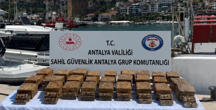 Antalya'da sahile vurdu: Değeri 40 milyon TL
