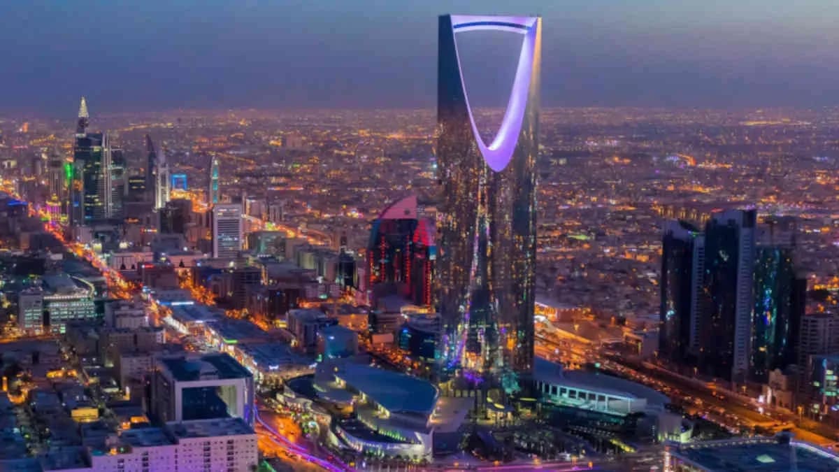 Vizesiz seyahat ile Suudi Arabistan’a giden Rus turist sayısı 3 kat artacak!