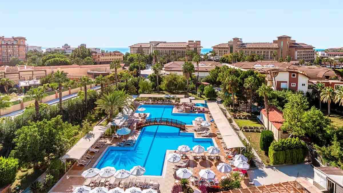 alltours, alltoura Club Hotels markasına Türkiye’deki 4 oteli ekledi