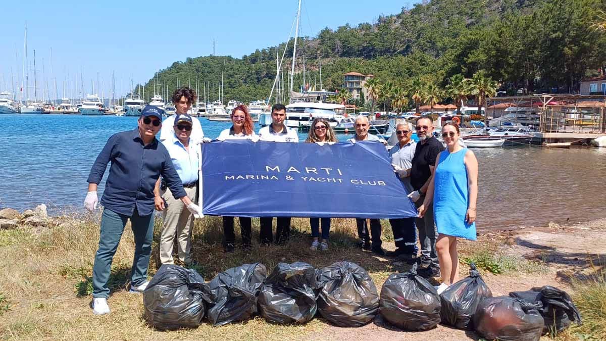 Martı marina ve Akdeniz koruma derneği sahilleri temizledi