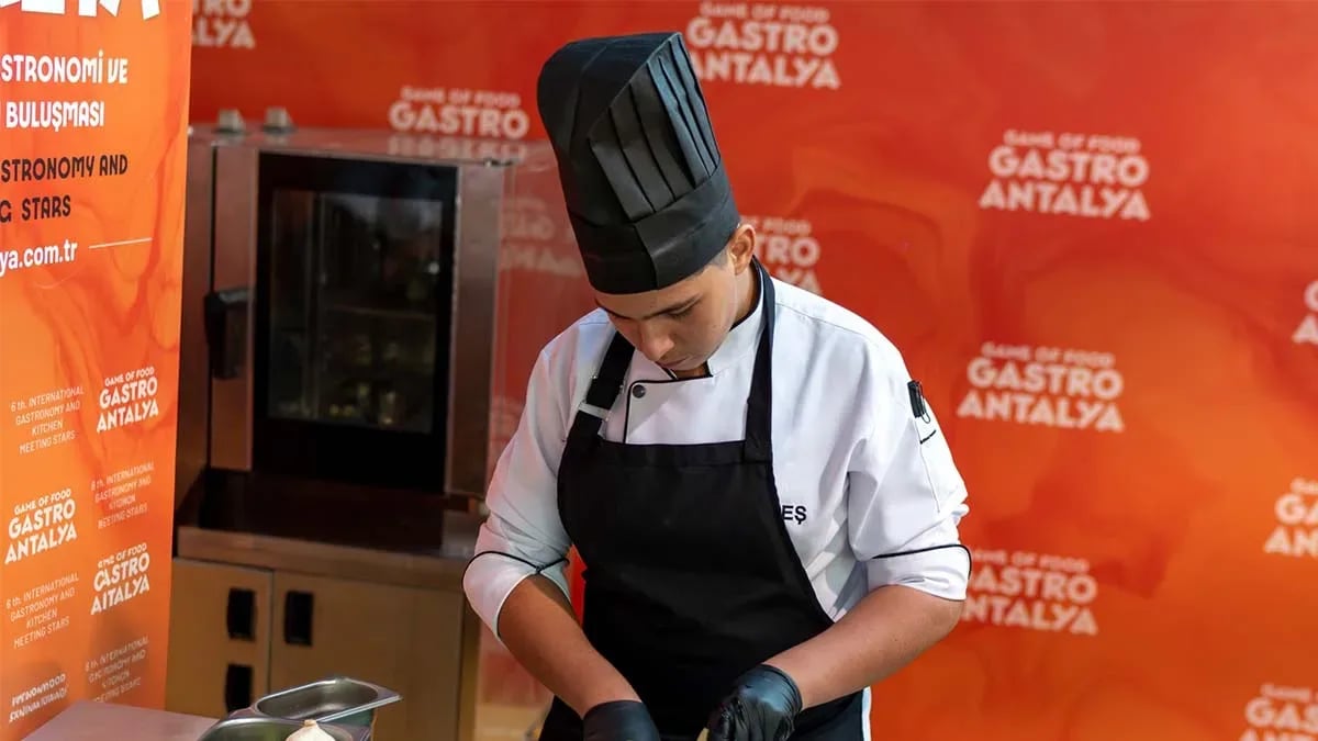 Şeflerin buluşma noktası GastroAntalya başladı