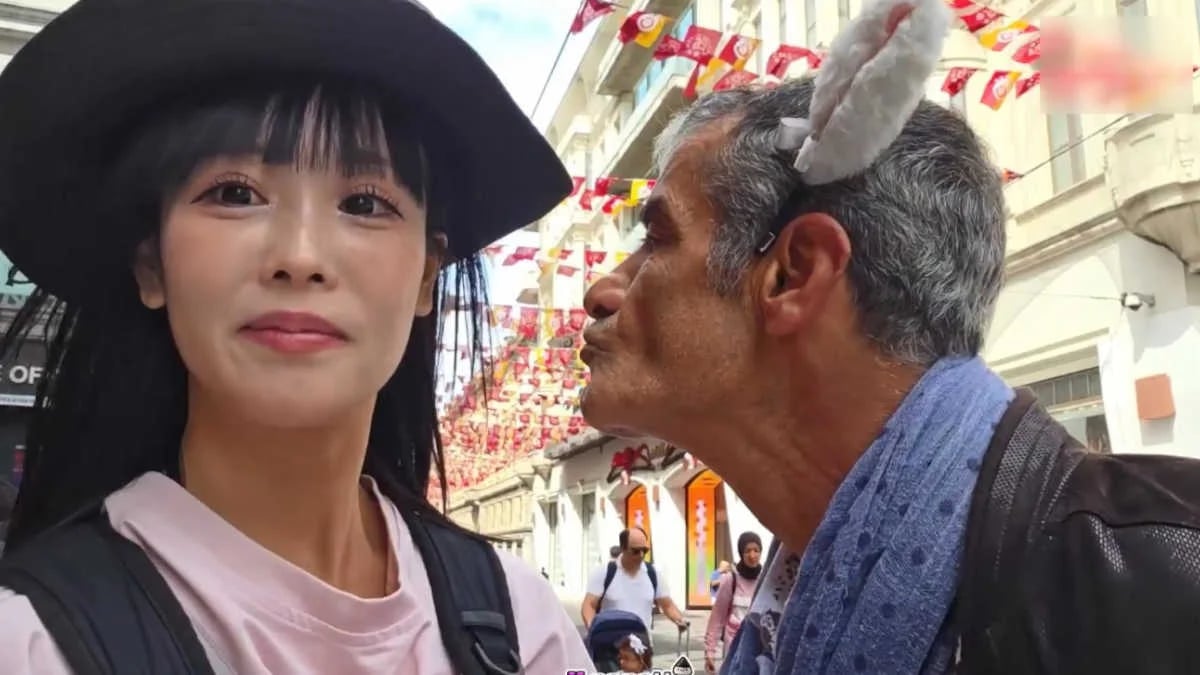 Japon turisti canlı yayında taciz etti, yakalandı