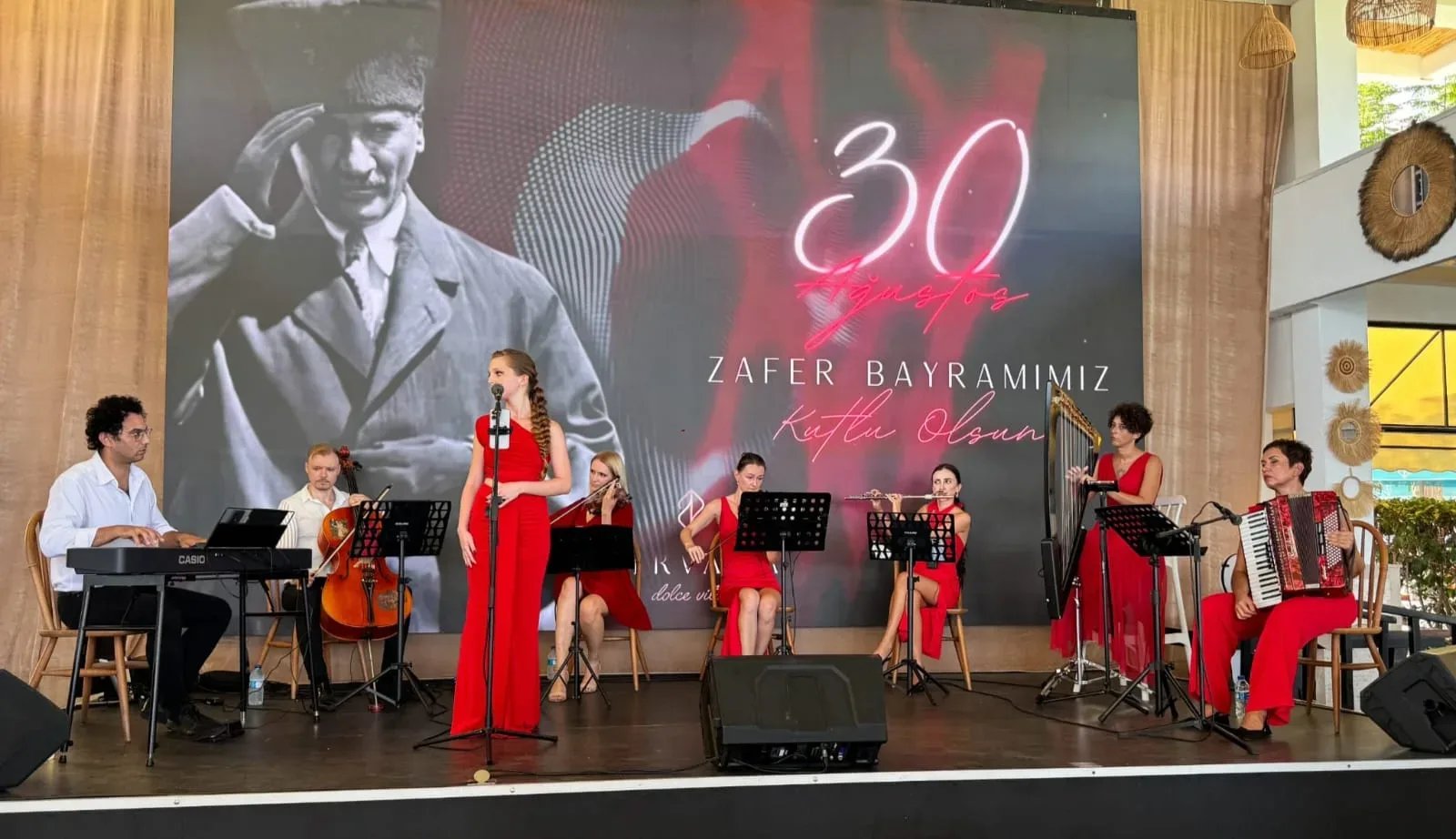 Nirvana Dolce Vita Orkestrası'ndan Zafer Bayramı için özel konser