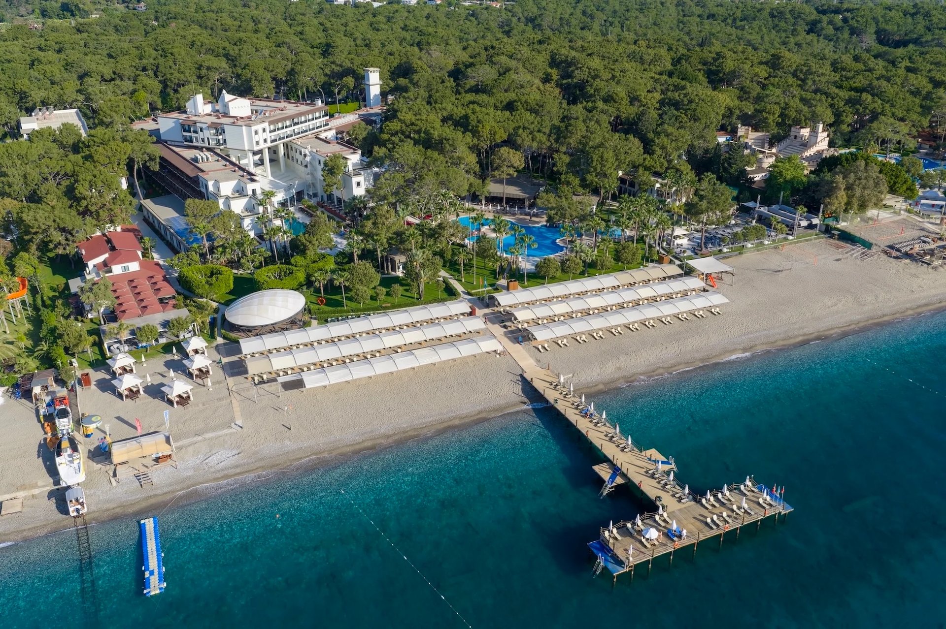 Coral’ın ödüllü oteli Seven Seas Hotel Life, sezona yenilenerek girdi