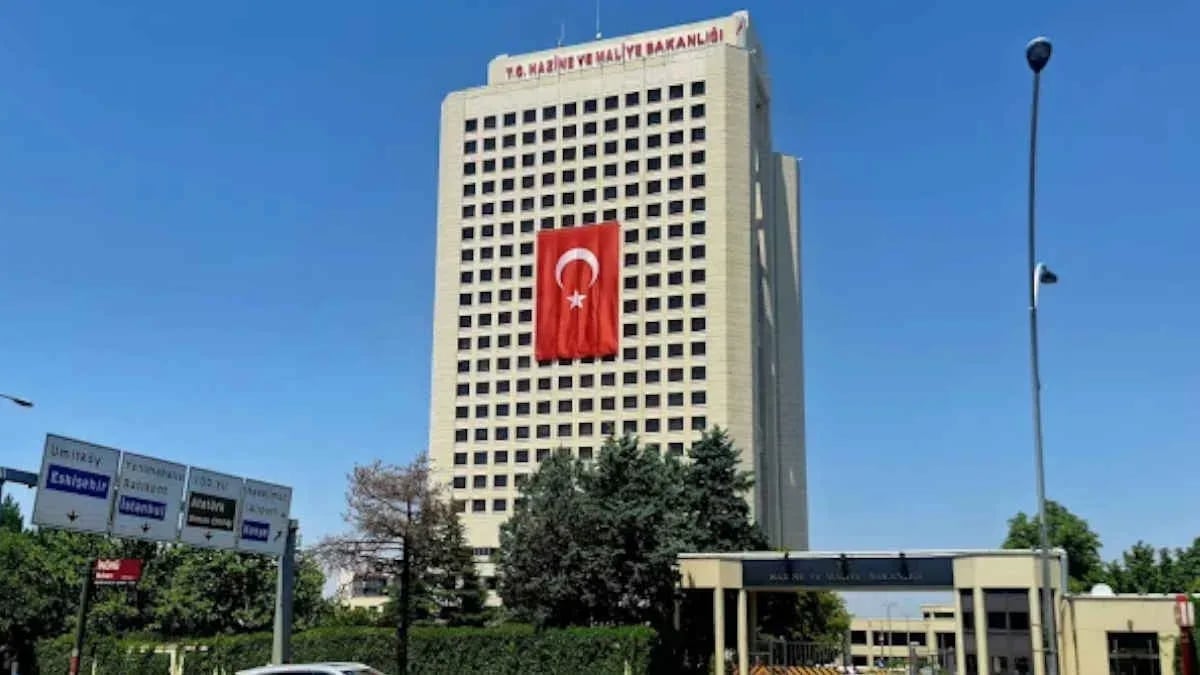Hazine, otellerden 9 ayda 16 milyar TL vergi tahsil etti