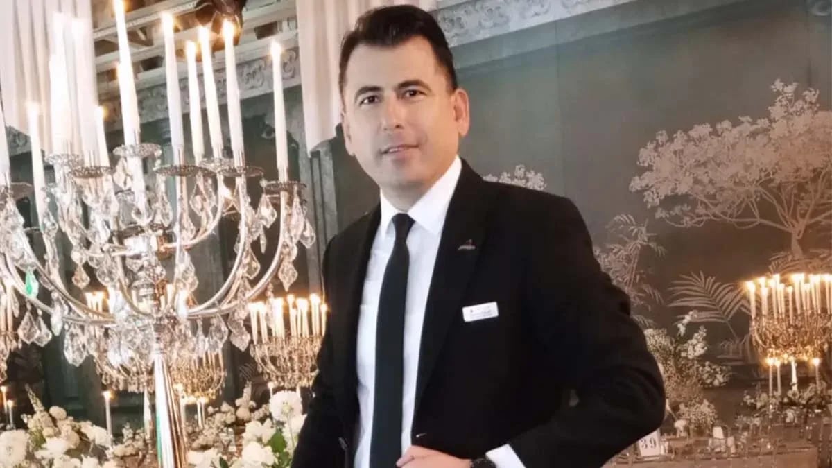 Mesut Bulut, Adonis Hotel’de
