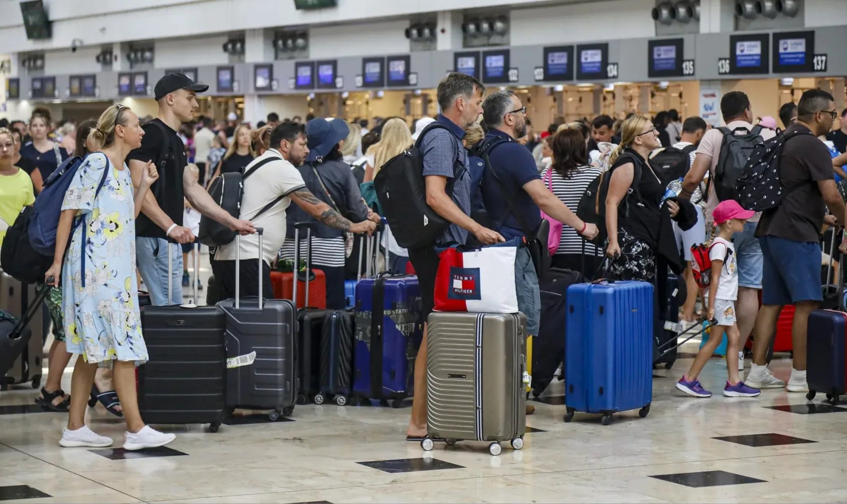 Antalya'da yabancı turist sayısı 16 milyonu aştı