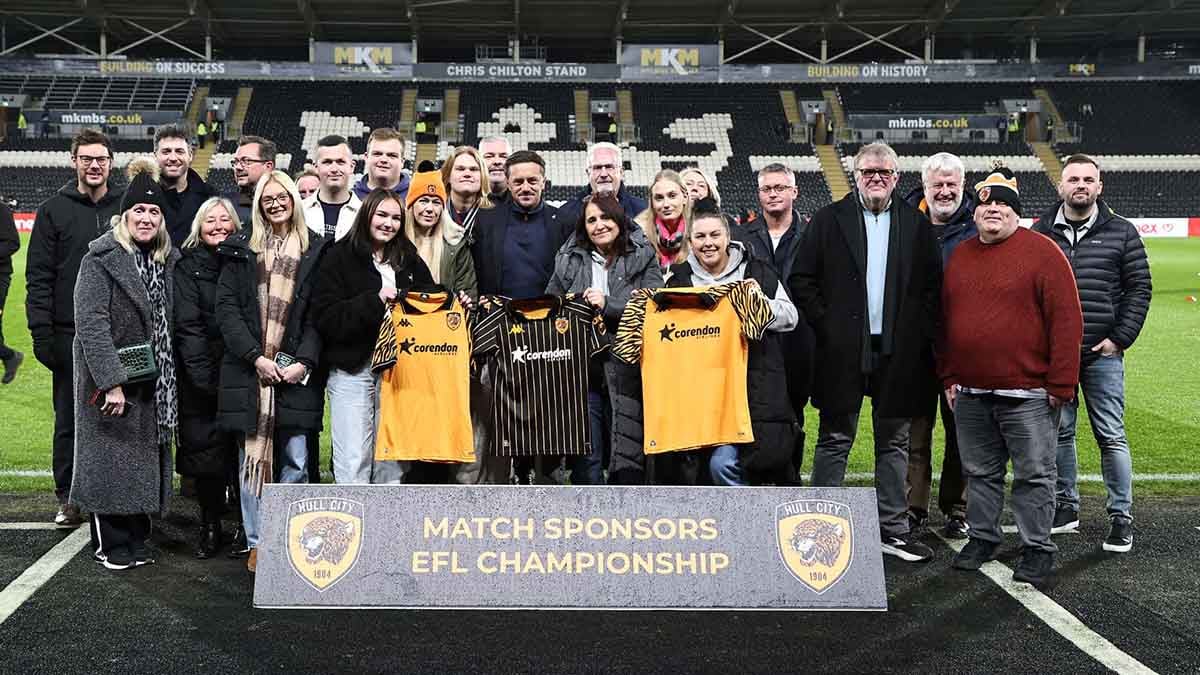 Corendon Airlines, Hull City - Ipswich Town maçında turizm acentelerini ağırladı
