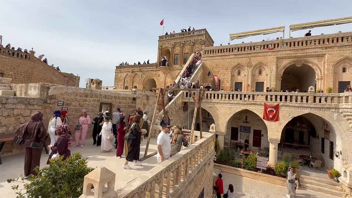 Midyat, Uzak Şehir dizisi ile turizmde en yoğun dönemini yaşıyor