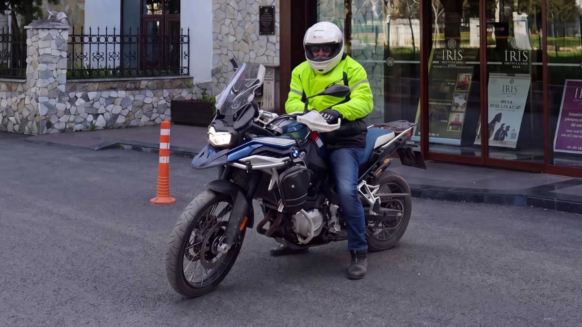 Motosiklet tutkunu otel müdürü, “Motorcu Dostu Otel” konseptini hayata geçirdi