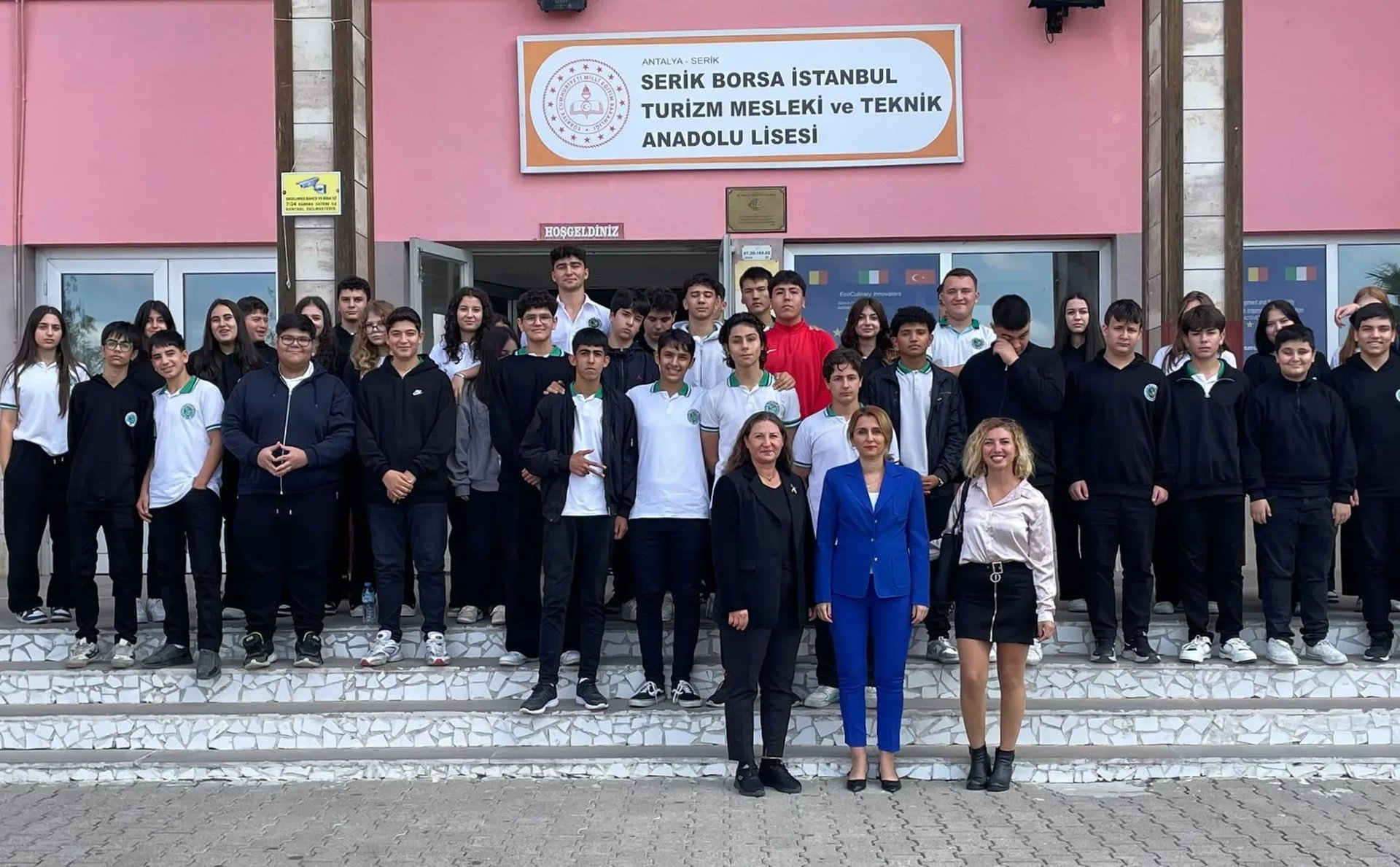 Mesleklerini tanıtmak için okul okul öğrencilerle buluşacaklar