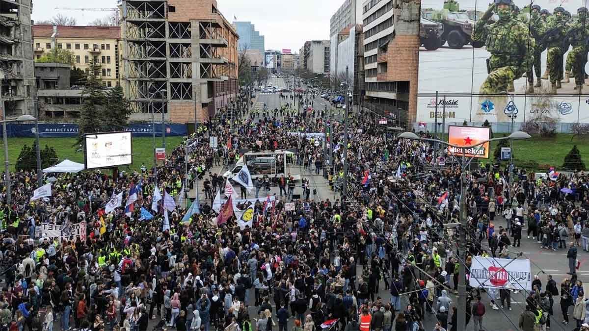 Trump’ın damadı tarafından yapılacak lüks otel projesi protesto edildi