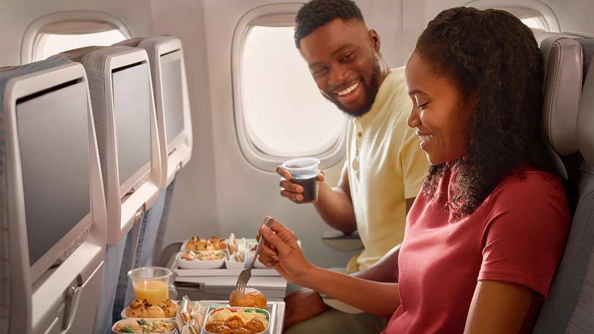 Emirates, uçak içinde kullanılan 88 ton plastiği yeniden dönüştürdü