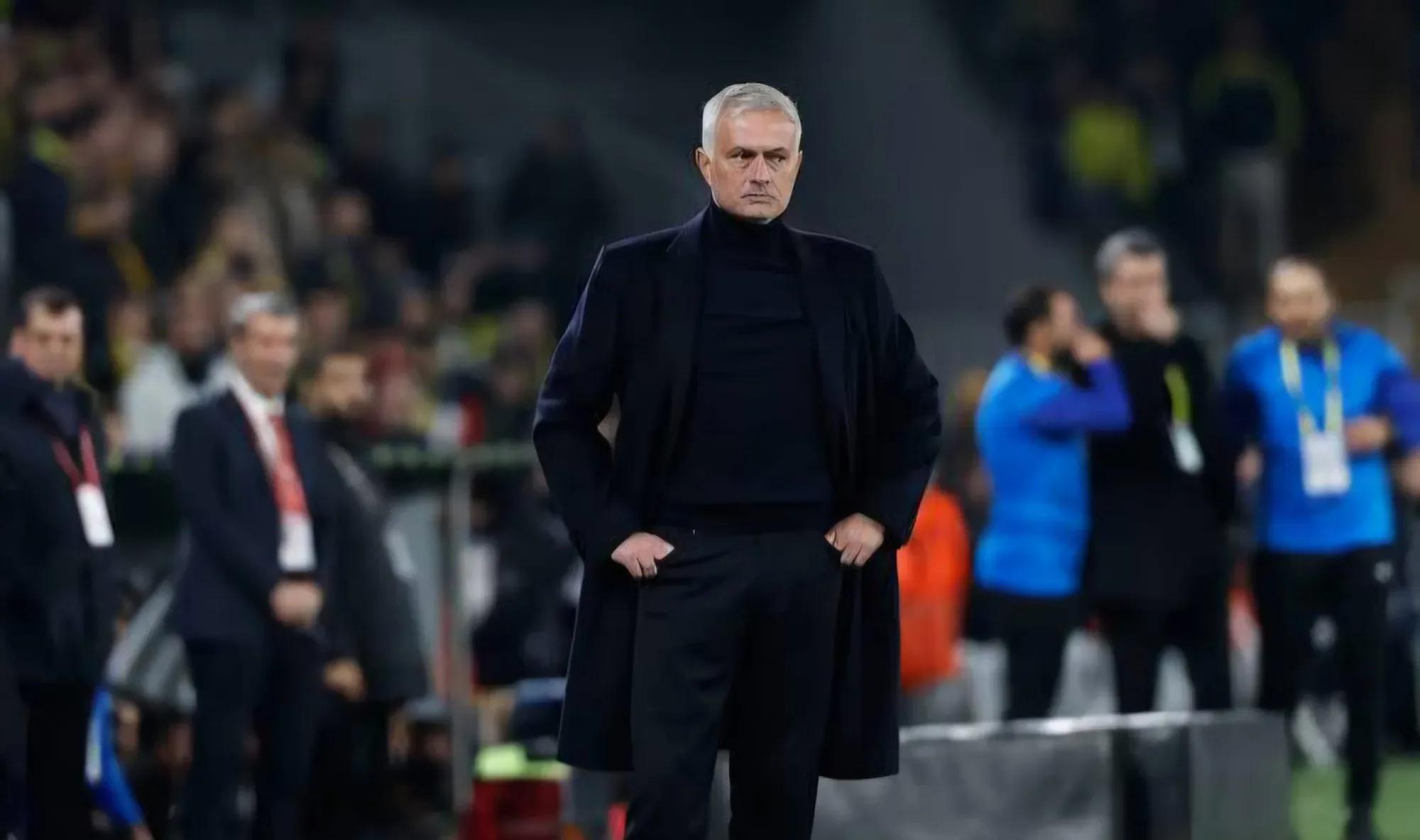 Fenerbahçe, ünlü teknik direktör Mourinho için 750 bin Euro otel faturası ödemiş