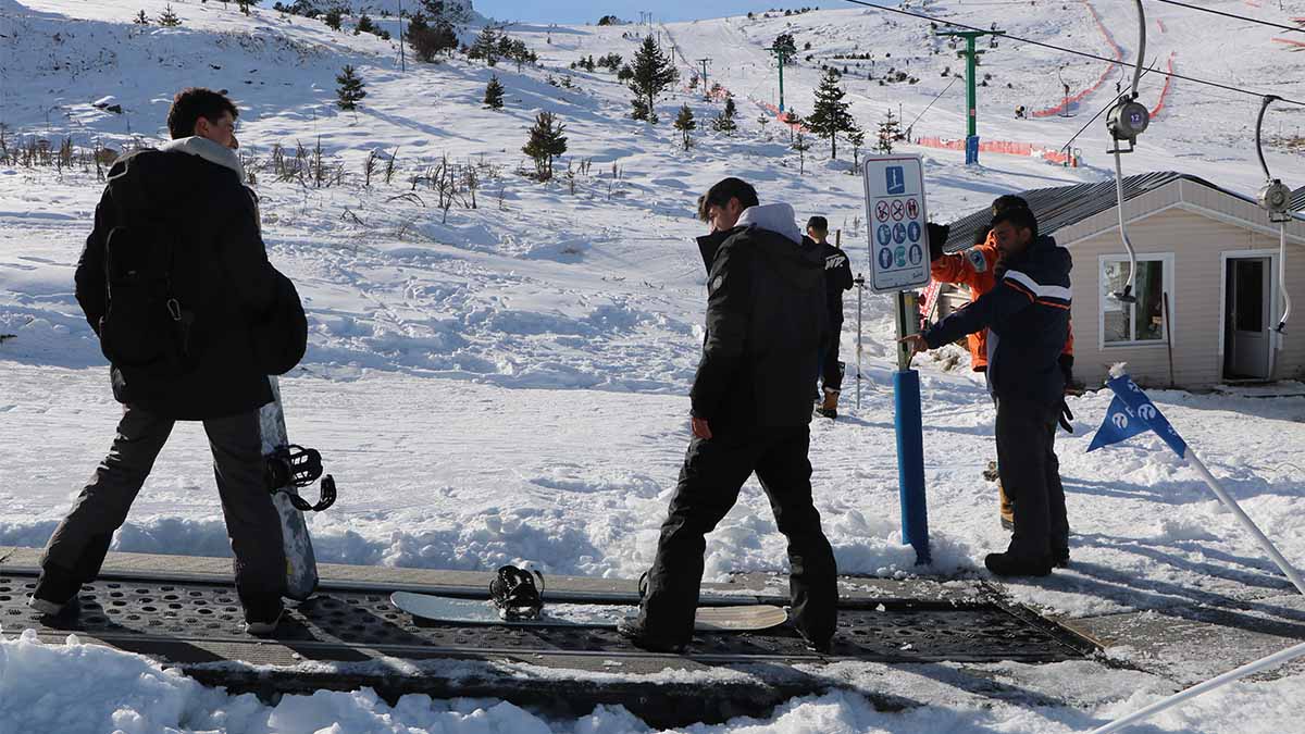 Bolu’nun Kayak merkezi Kartalkaya’da 2 otelle kış sezonu açıldı