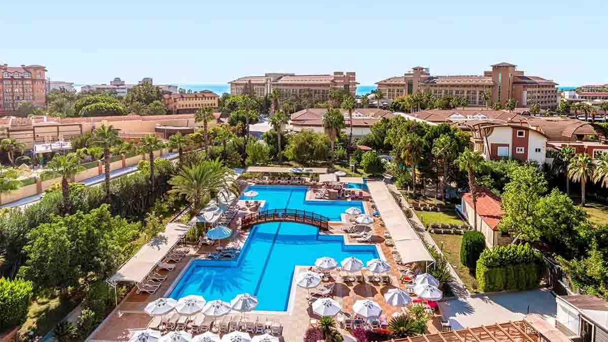 alltours, alltoura Club Hotels markasına Türkiye’deki 4 oteli ekledi