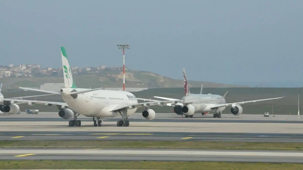 Ülkelerinin hava sahası kapanan 11 uçak 26 gündür İstanbul Havalimanı’nda bekliyor