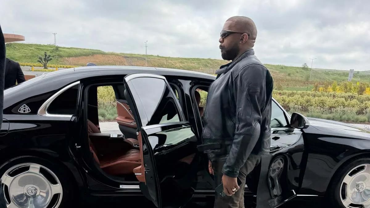 Dünyaca ünlü sanatçı Kanye West İstanbul’da