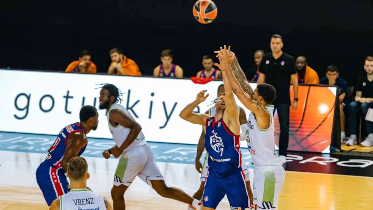 Basketbol’un kalbi Gloria Sports Arena’da atacak 2 turnuva ile basketbolun devlerini ağırlayacak