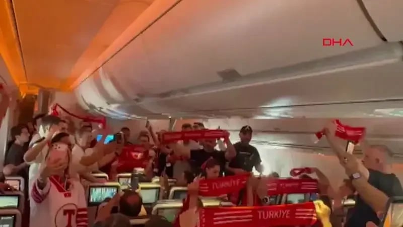 İstanbul’dan San Francisco’ya giden uçaklarda Milli Takım coşkusu
