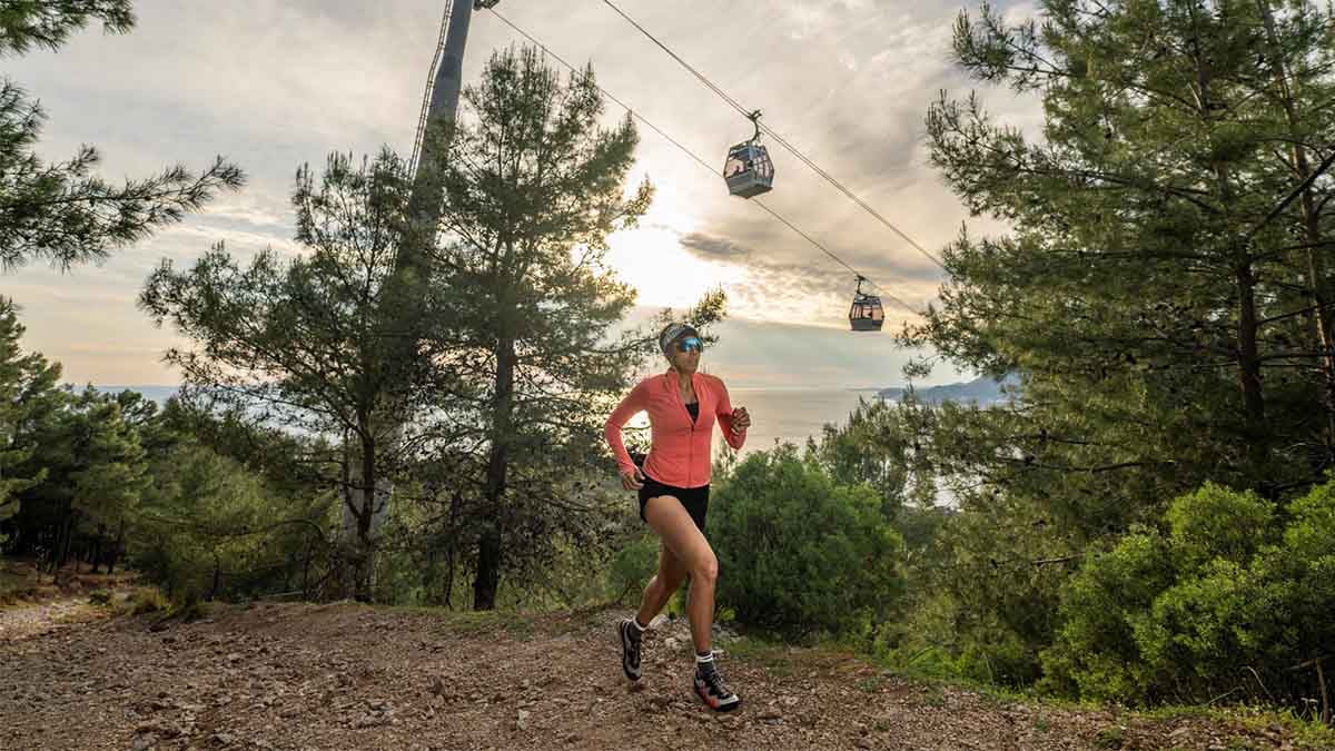 Corendon Airlines, spor turizmine güçlü katkı: Alanya Ultra Trail’in sponsoru oldu