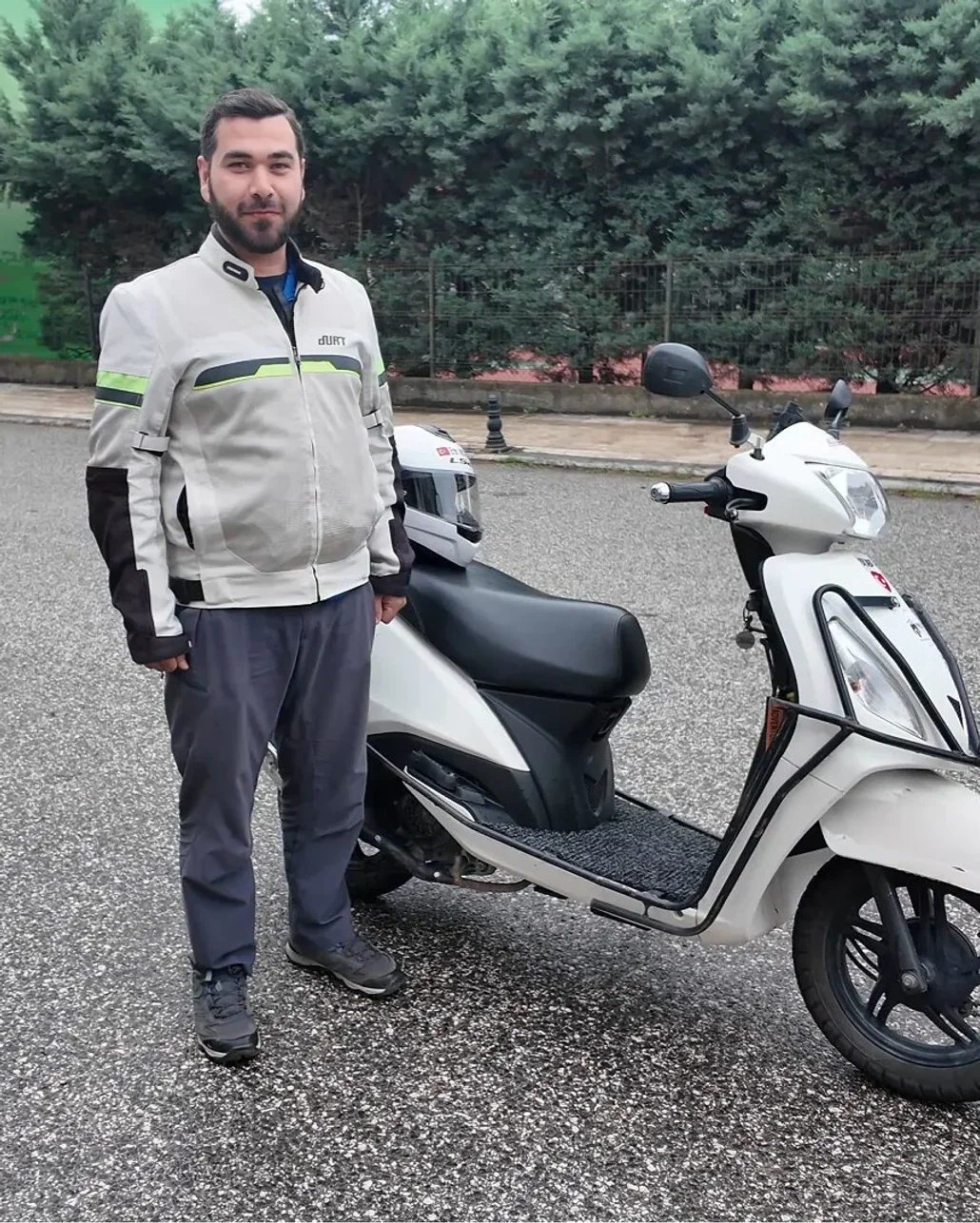 Gençlik ve Spor Bakanlığı'nın ücretsiz konaklama imkanı sayesinde motosikleti ile 67 il gezdi