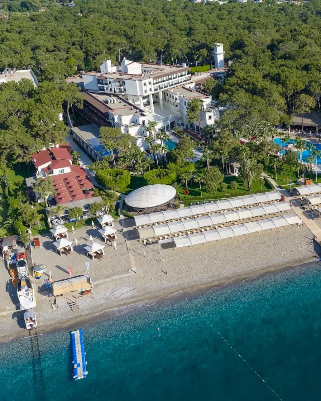 Coral’ın ödüllü oteli Seven Seas Hotel Life, sezona yenilenerek girdi