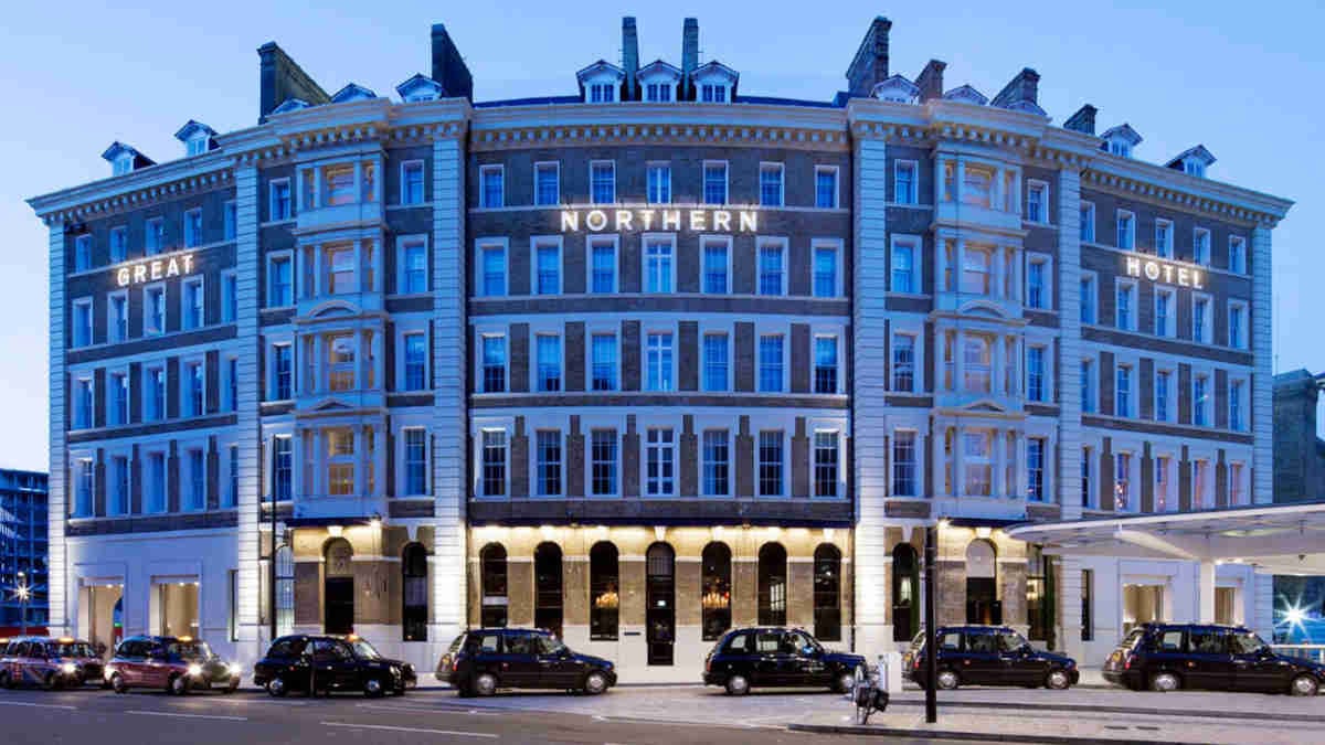 Kaya Hotels & Resorts, Londra’daki 171 yıllık tarihi oteli zincirine ekledi 